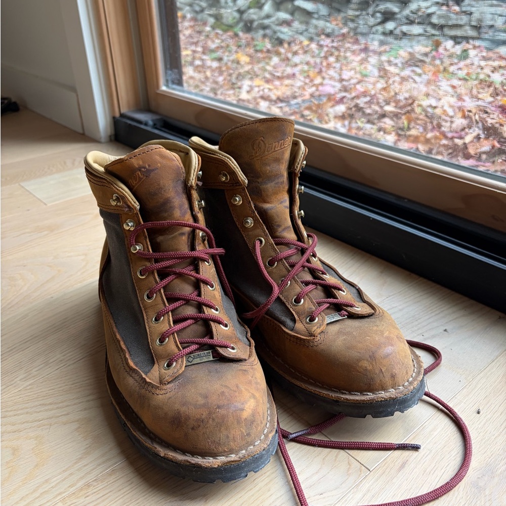 Danner Ridge Tan/Gray Hiking Boots Gore-Tex Size 11 Mens Great Condition